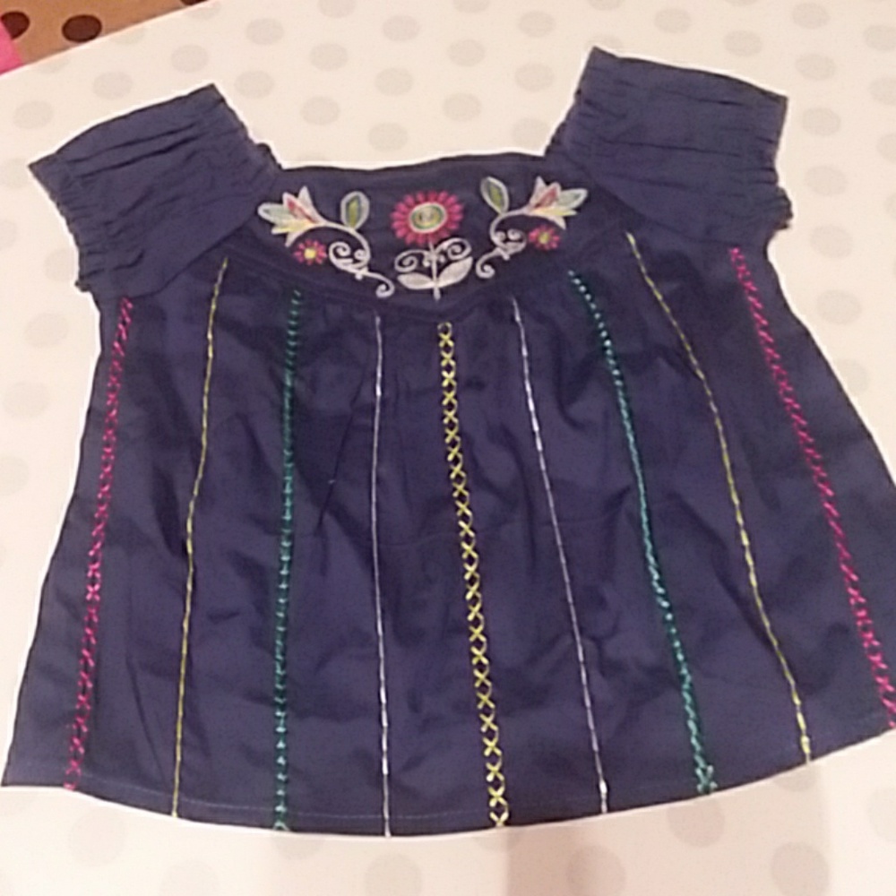 girls shirt.